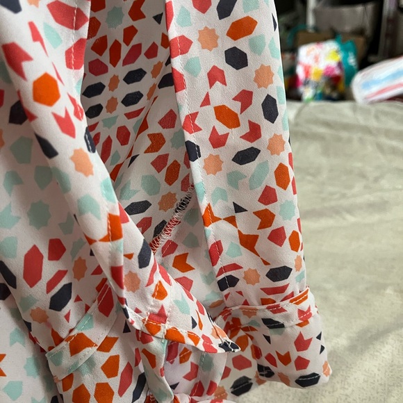 Finn and Grace patterned blouse size small - Picture 5 of 5